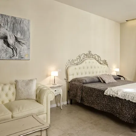 Del Sole Bed & Breakfast 4*